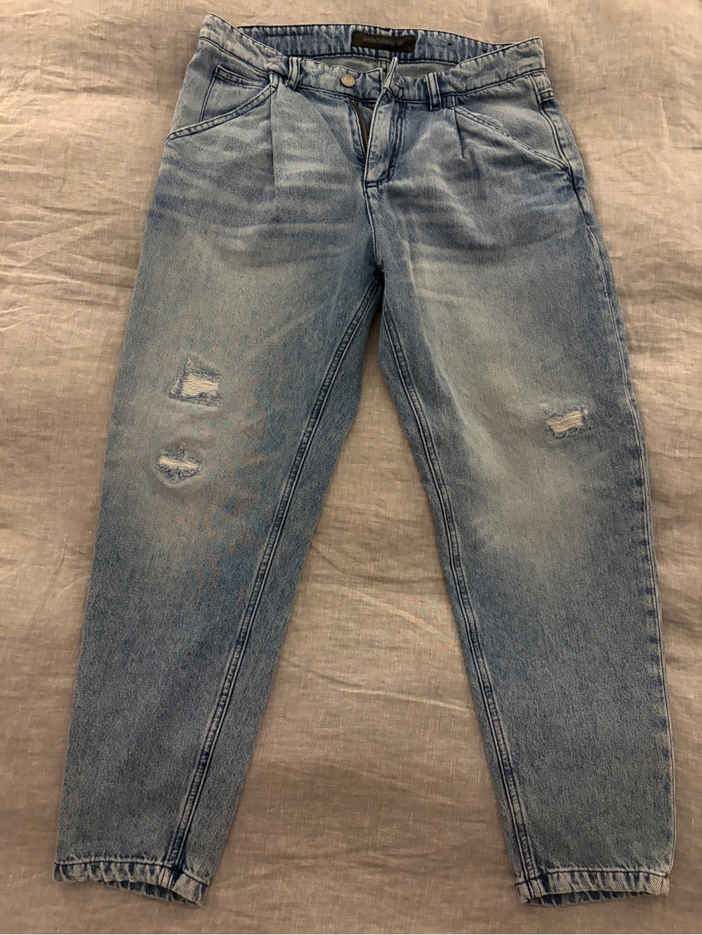 DRYKORN- European Light Blue Distressed men’s Jeans